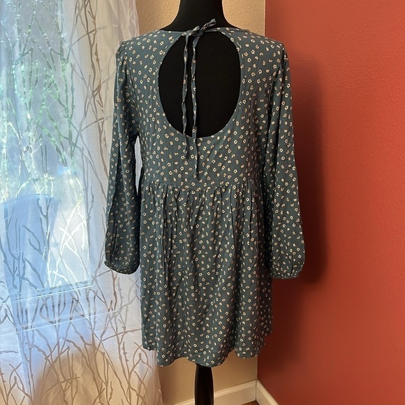 NEW American Eagle Drop Wasit Boho Cut Out Back Bady Doll Dress - Picture 2 of 8